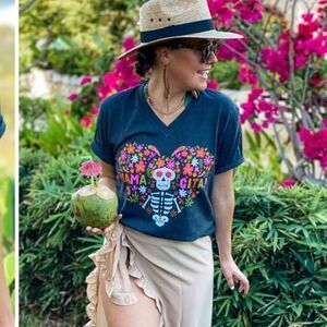 Oliver & Otis Mamacita Graphic Skeleton T shirt Size M New Without Tags Gray